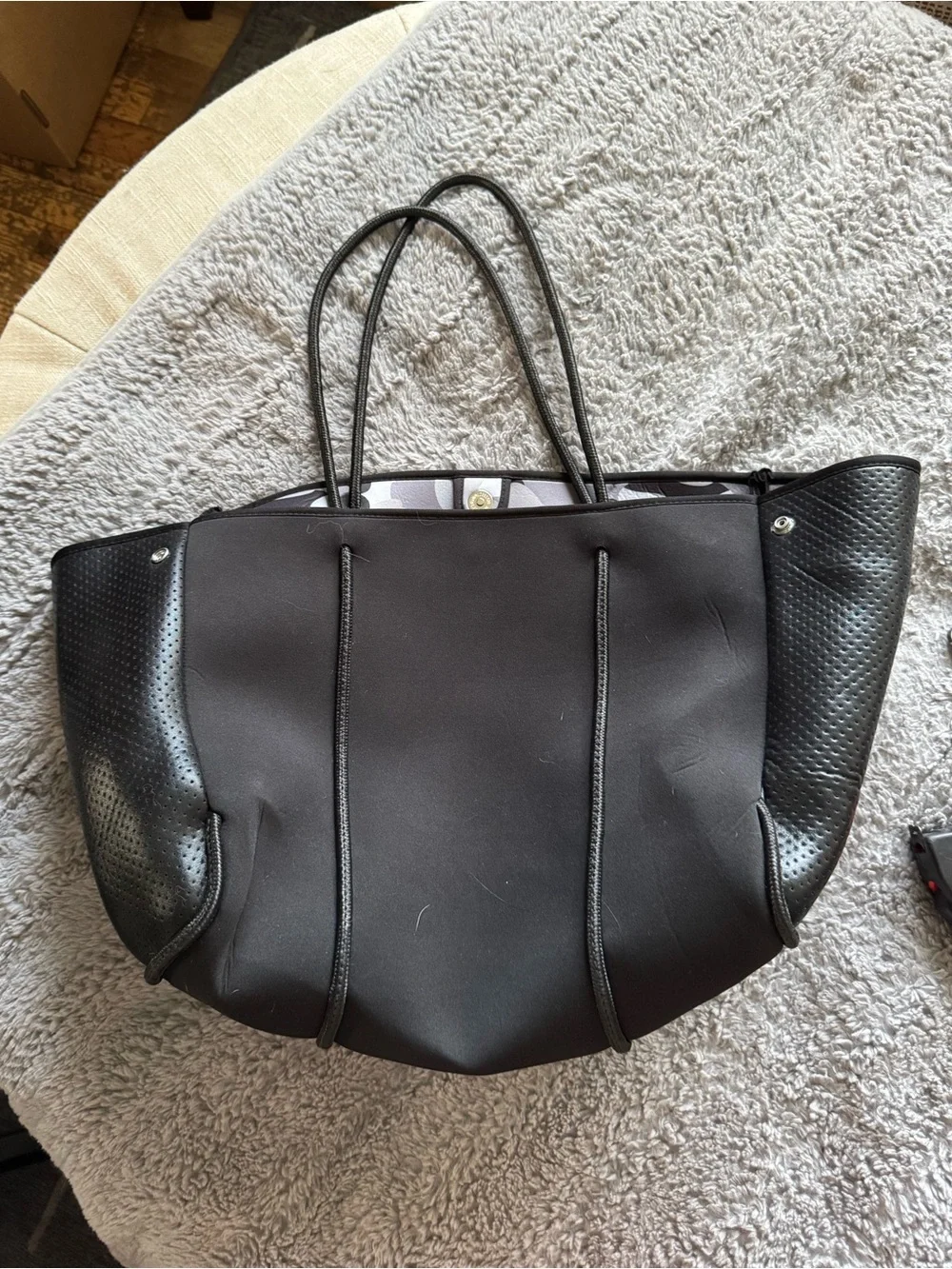 HAUTE SHORE Black Tote Bag with Camo Lining